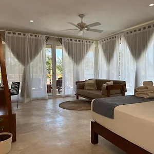 Hotel Noah &